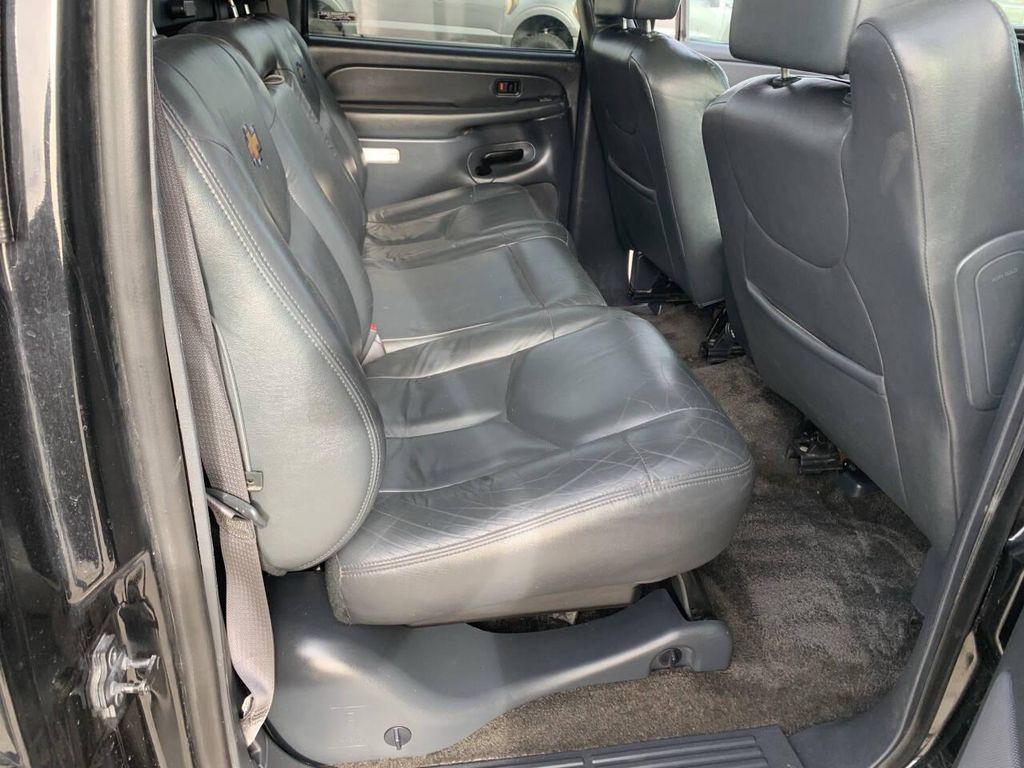 used 2002 Chevrolet Avalanche car, priced at $5,750