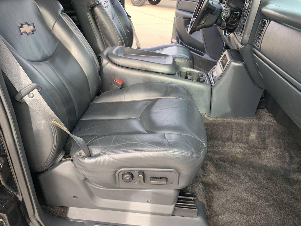 used 2002 Chevrolet Avalanche car, priced at $5,750