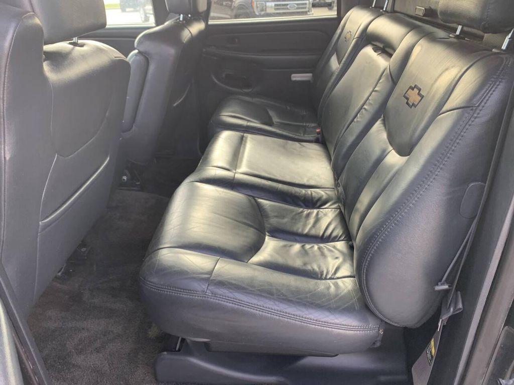 used 2002 Chevrolet Avalanche car, priced at $5,750