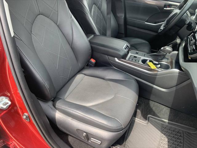used 2023 Toyota Highlander Hybrid car, priced at $51,485
