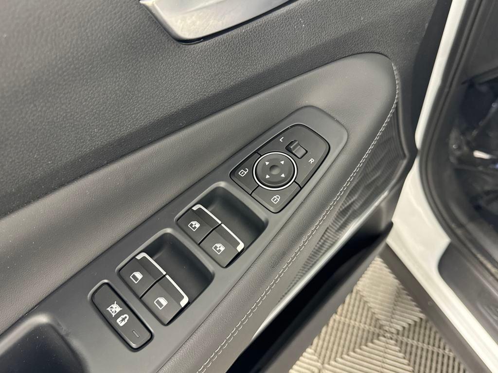used 2020 Hyundai Santa Fe car, priced at $19,895
