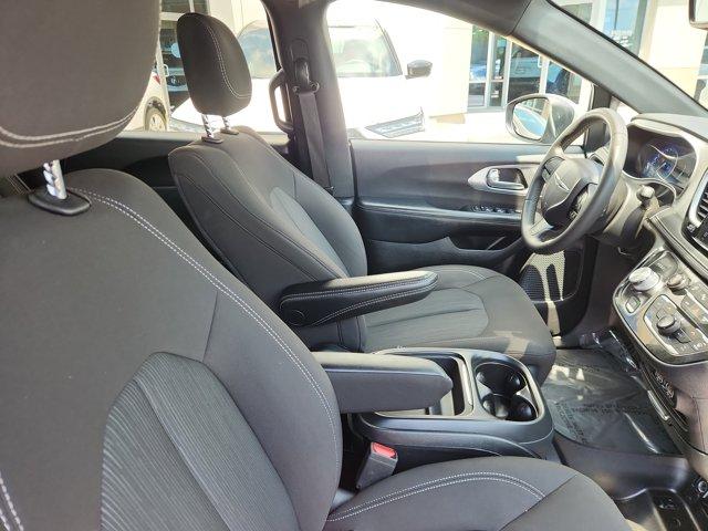 used 2023 Chrysler Pacifica car, priced at $22,275
