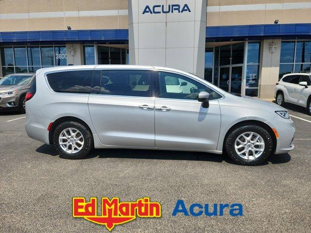 used 2023 Chrysler Pacifica car, priced at $22,275