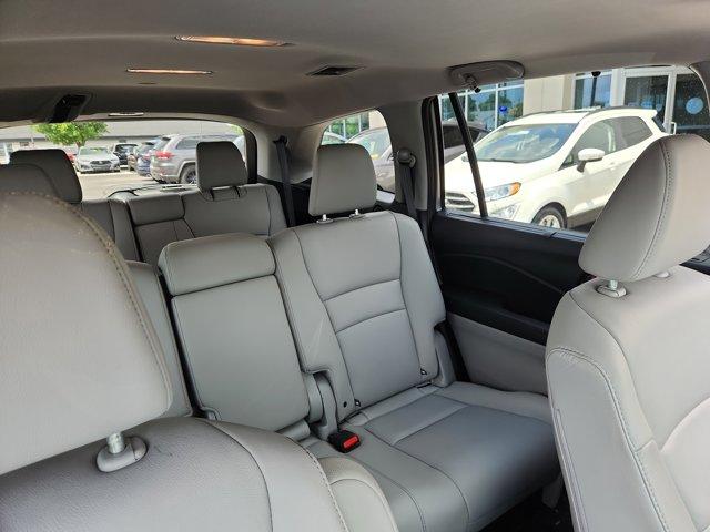 used 2022 Honda Pilot car, priced at $34,220