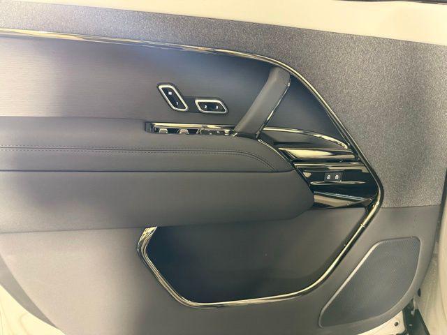 new 2025 Land Rover Range Rover Sport car