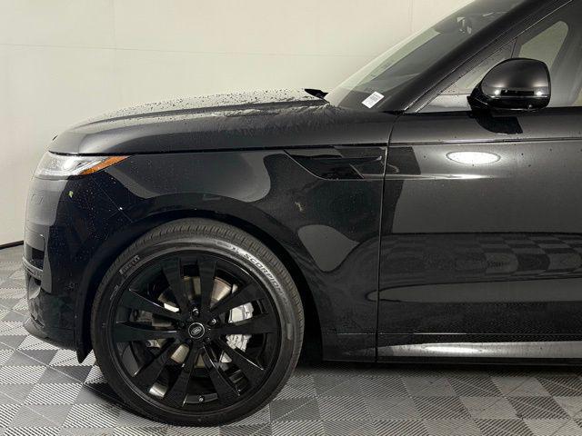new 2025 Land Rover Range Rover Sport car
