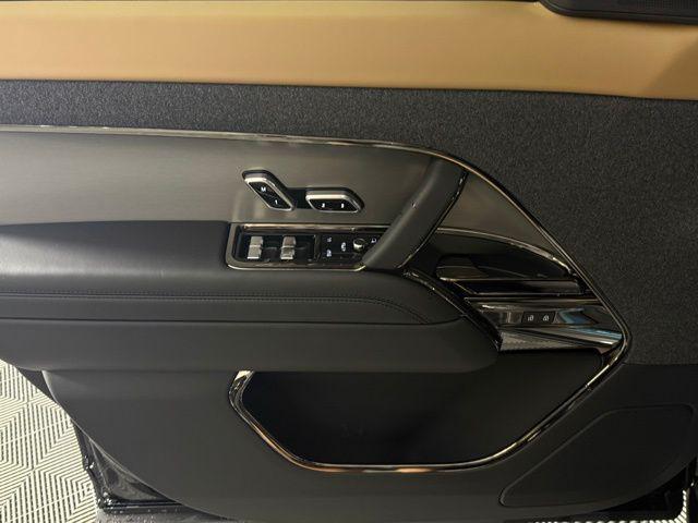 new 2025 Land Rover Range Rover Sport car