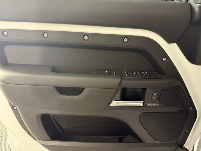 new 2025 Land Rover Defender car