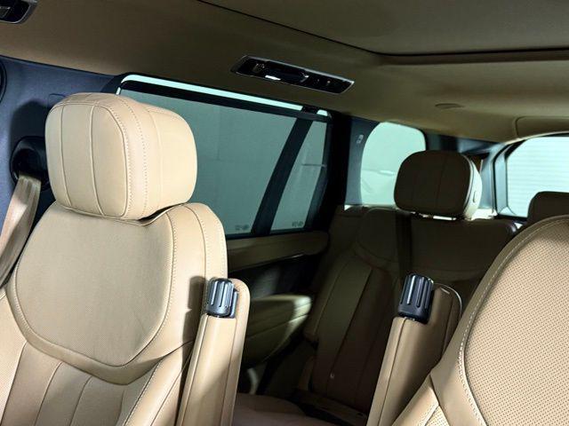 new 2025 Land Rover Range Rover car