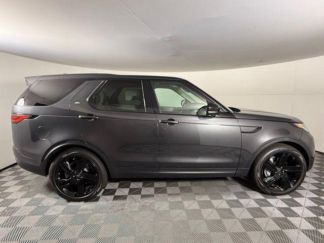 new 2025 Land Rover Discovery car
