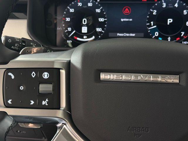 new 2025 Land Rover Discovery car