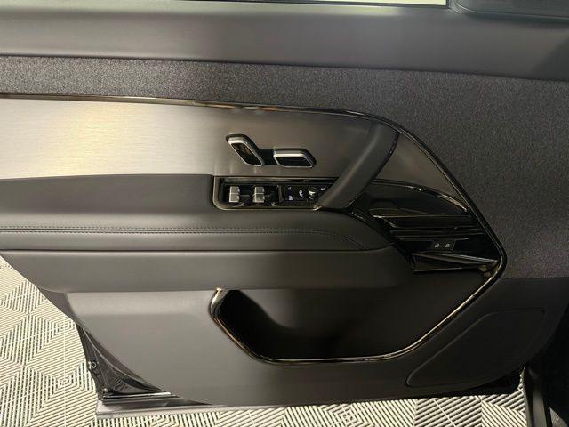 new 2025 Land Rover Range Rover Sport car