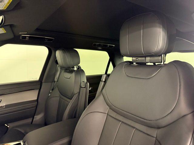 new 2025 Land Rover Range Rover Sport car