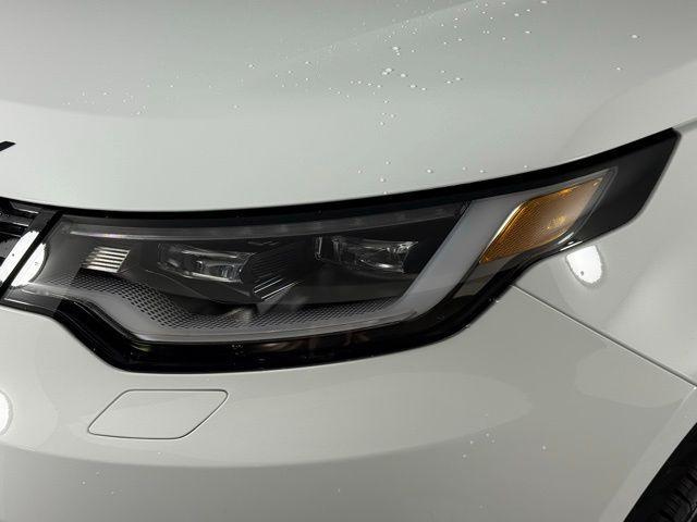 new 2025 Land Rover Discovery car