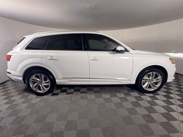 used 2020 Audi Q7 car, priced at $28,500