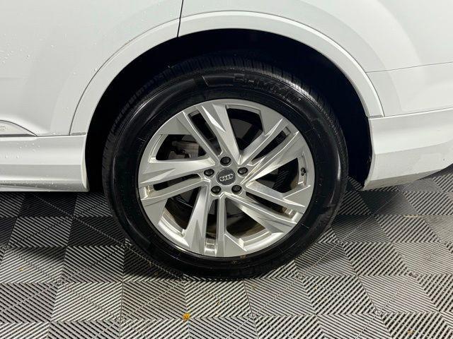used 2020 Audi Q7 car, priced at $28,500