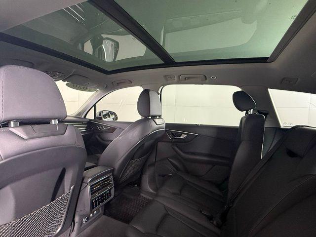 used 2020 Audi Q7 car, priced at $28,500