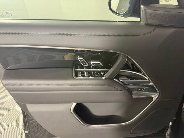 new 2025 Land Rover Range Rover car