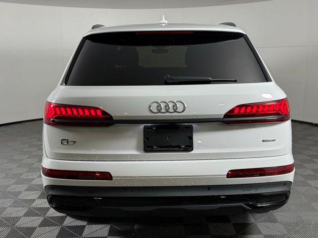used 2022 Audi Q7 car, priced at $43,900