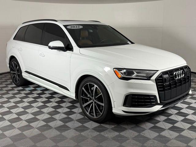 used 2022 Audi Q7 car, priced at $43,900