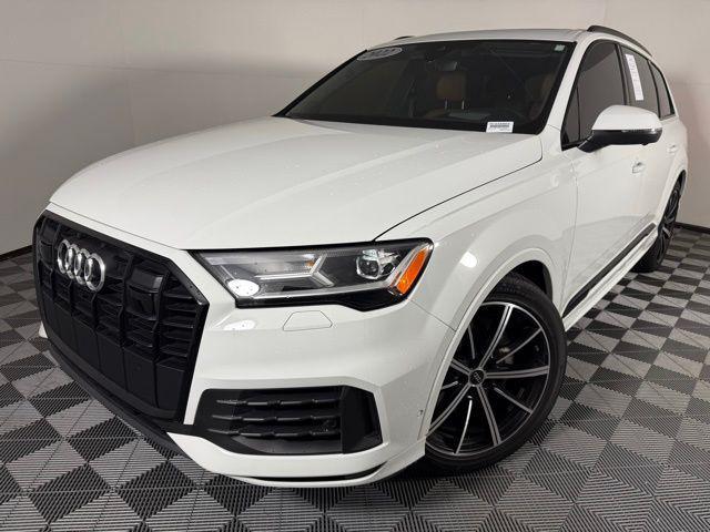used 2022 Audi Q7 car, priced at $43,900