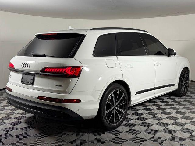 used 2022 Audi Q7 car, priced at $43,900