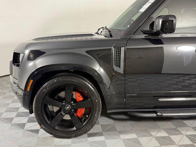 new 2025 Land Rover Defender car