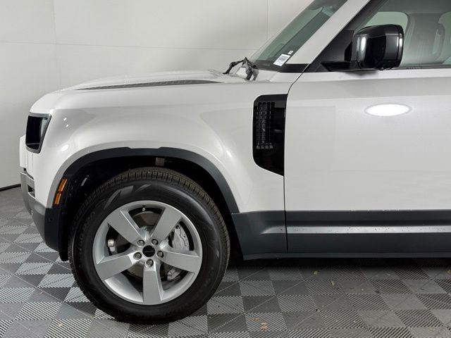 new 2026 Land Rover Defender car