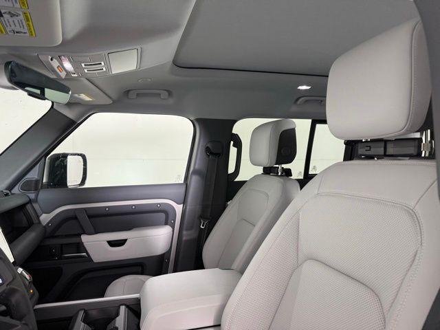 new 2026 Land Rover Defender car