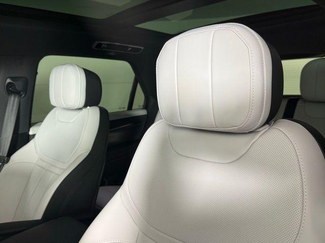 used 2025 Land Rover Range Rover Sport car, priced at $89,900