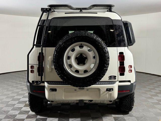 new 2024 Land Rover Defender car