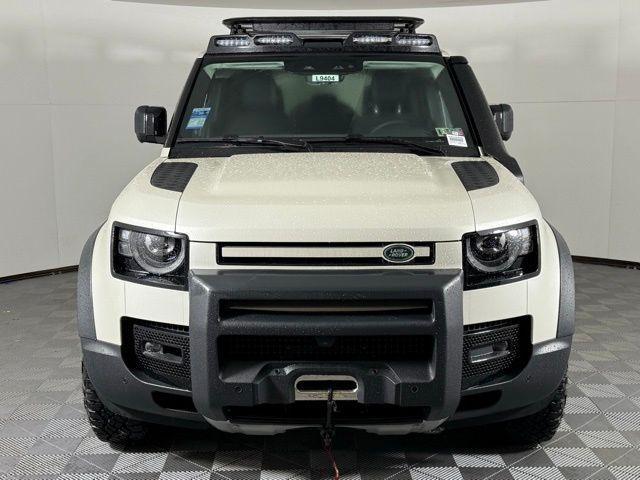 new 2024 Land Rover Defender car