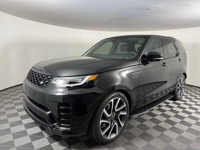 new 2025 Land Rover Discovery car, priced at $82,418