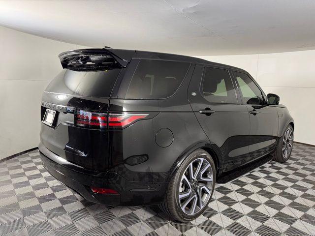 new 2025 Land Rover Discovery car, priced at $82,418