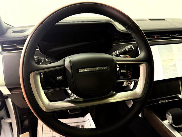 new 2025 Land Rover Range Rover car