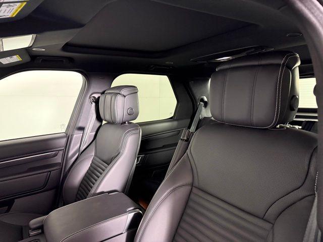 new 2025 Land Rover Discovery car, priced at $86,315