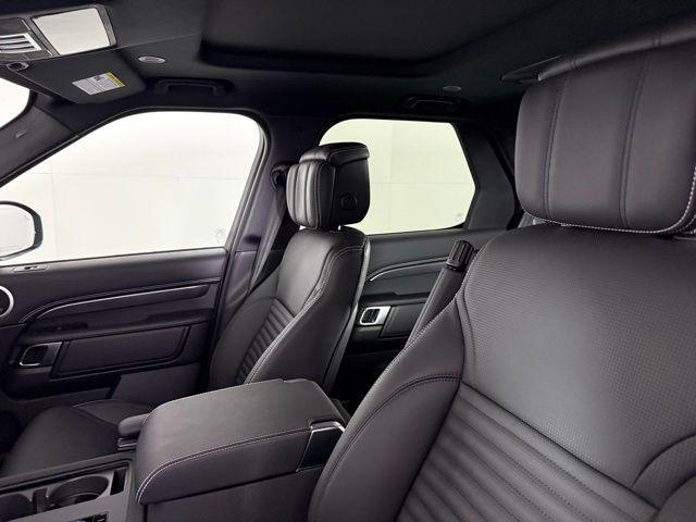 new 2025 Land Rover Discovery car, priced at $86,315