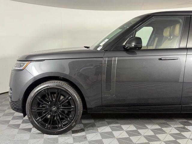 new 2025 Land Rover Range Rover car