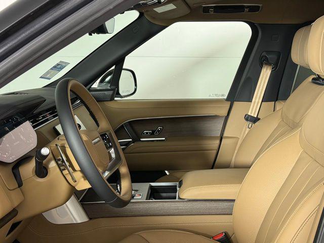 new 2025 Land Rover Range Rover car
