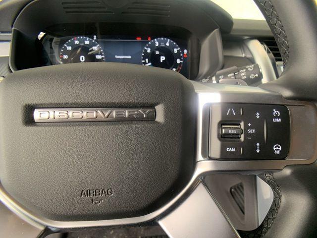 new 2025 Land Rover Discovery car