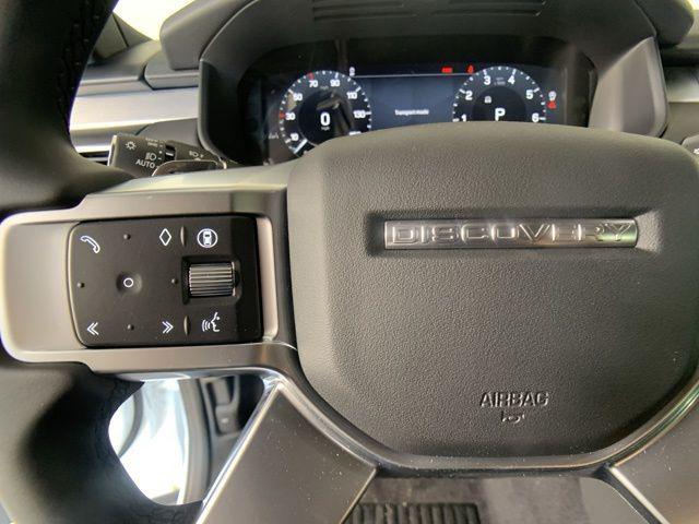 new 2025 Land Rover Discovery car