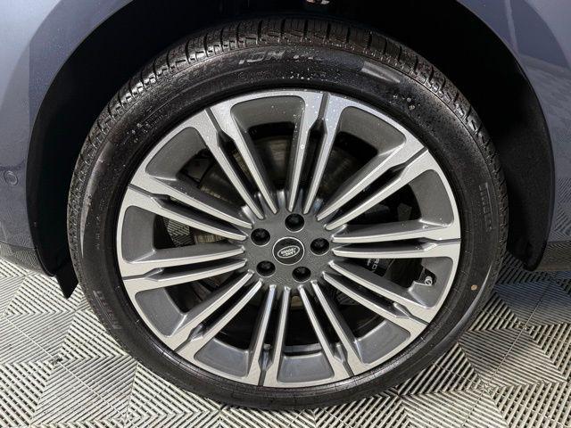 new 2025 Land Rover Range Rover car