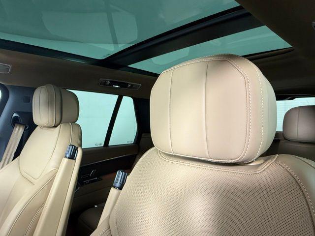 new 2025 Land Rover Range Rover car