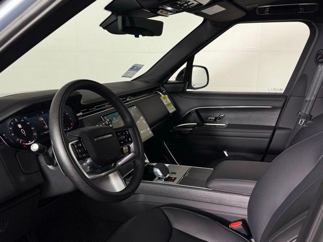new 2025 Land Rover Range Rover car