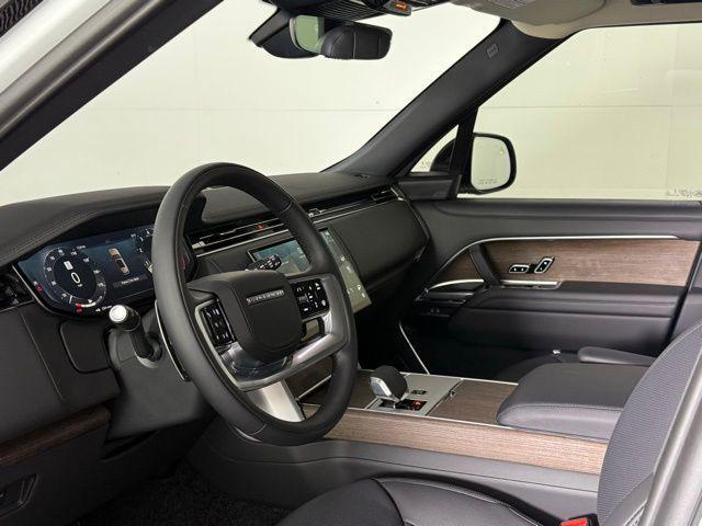 new 2025 Land Rover Range Rover car