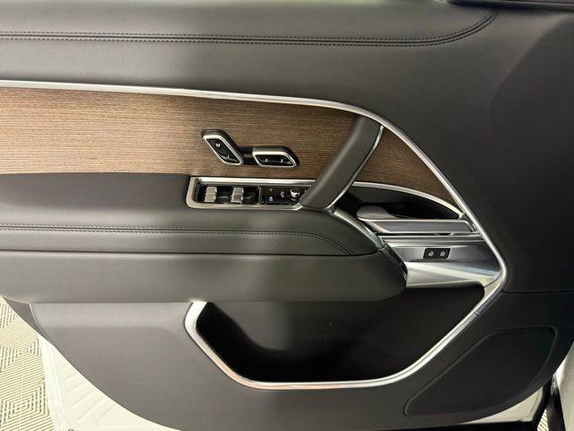 new 2025 Land Rover Range Rover car