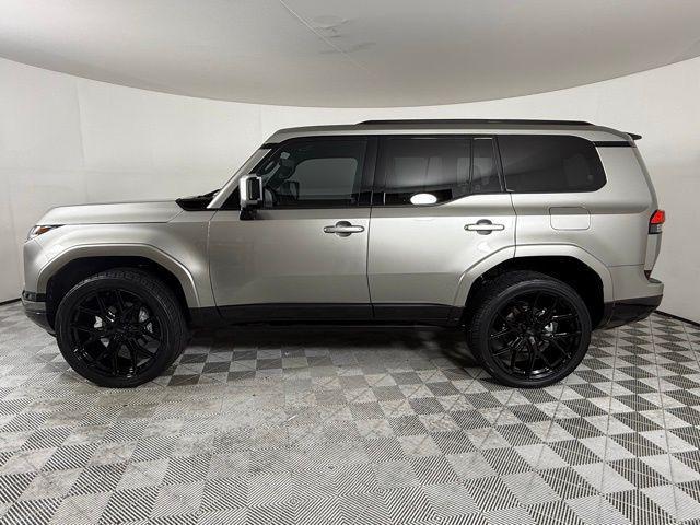 used 2025 Lexus GX 550 car, priced at $94,900