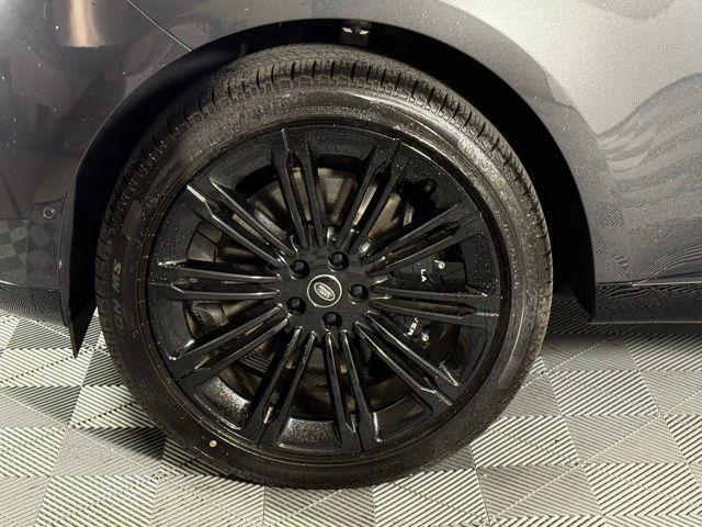 new 2025 Land Rover Range Rover car
