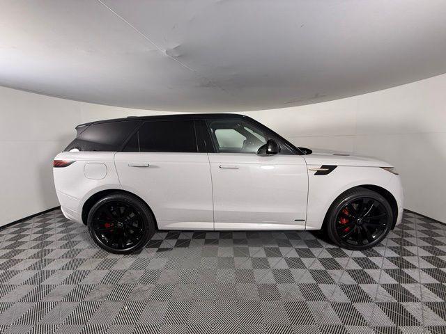 new 2025 Land Rover Range Rover Sport car