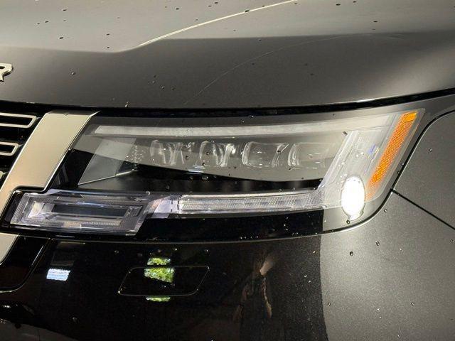 new 2025 Land Rover Range Rover car